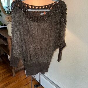 Drop sleeve sweater